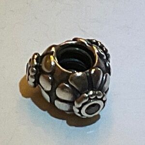 Retired ALE/Pandora sterling silver and gem bead